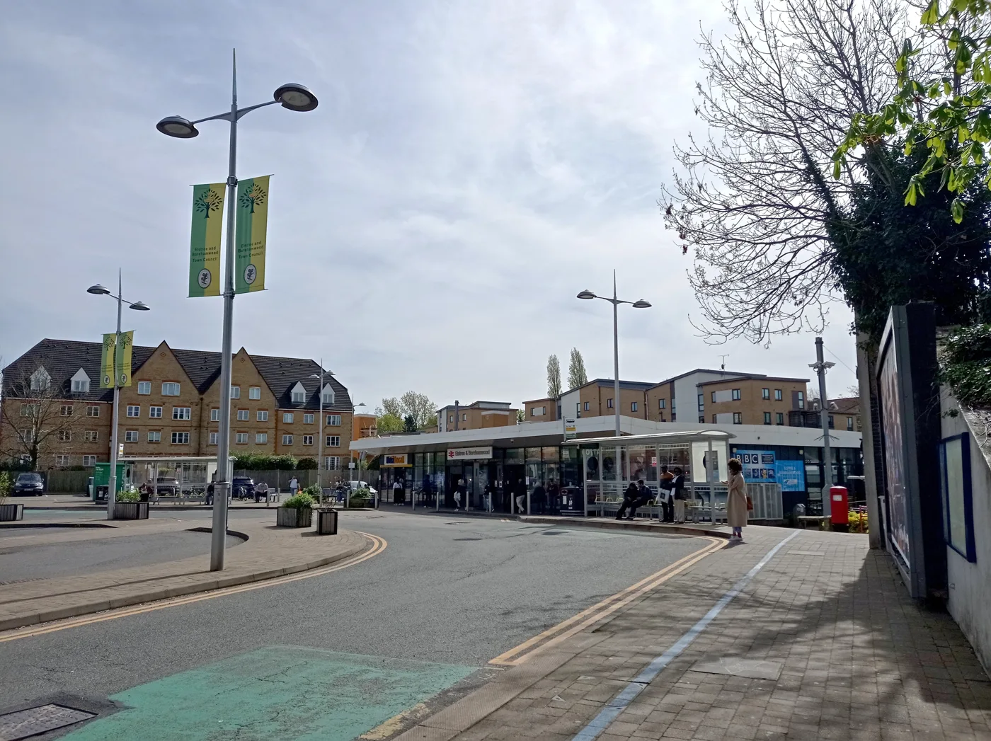 The station forecourt at Elstree & Borehamwood